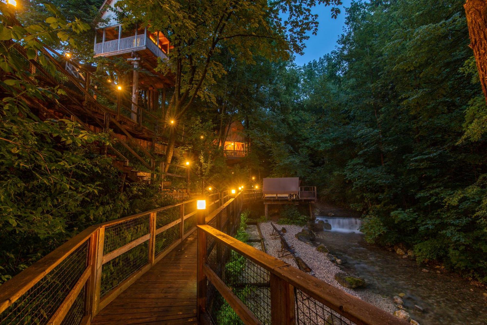 Garden Village Блед Стая снимка